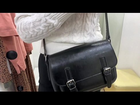 ❤️ אוננות פומבית של הכלבה הצעירה פרלברי עם דילדו בחדר המתאים ️❌ סרטון מזוין ב-iw.hentaisaturn.ru ❌️❤